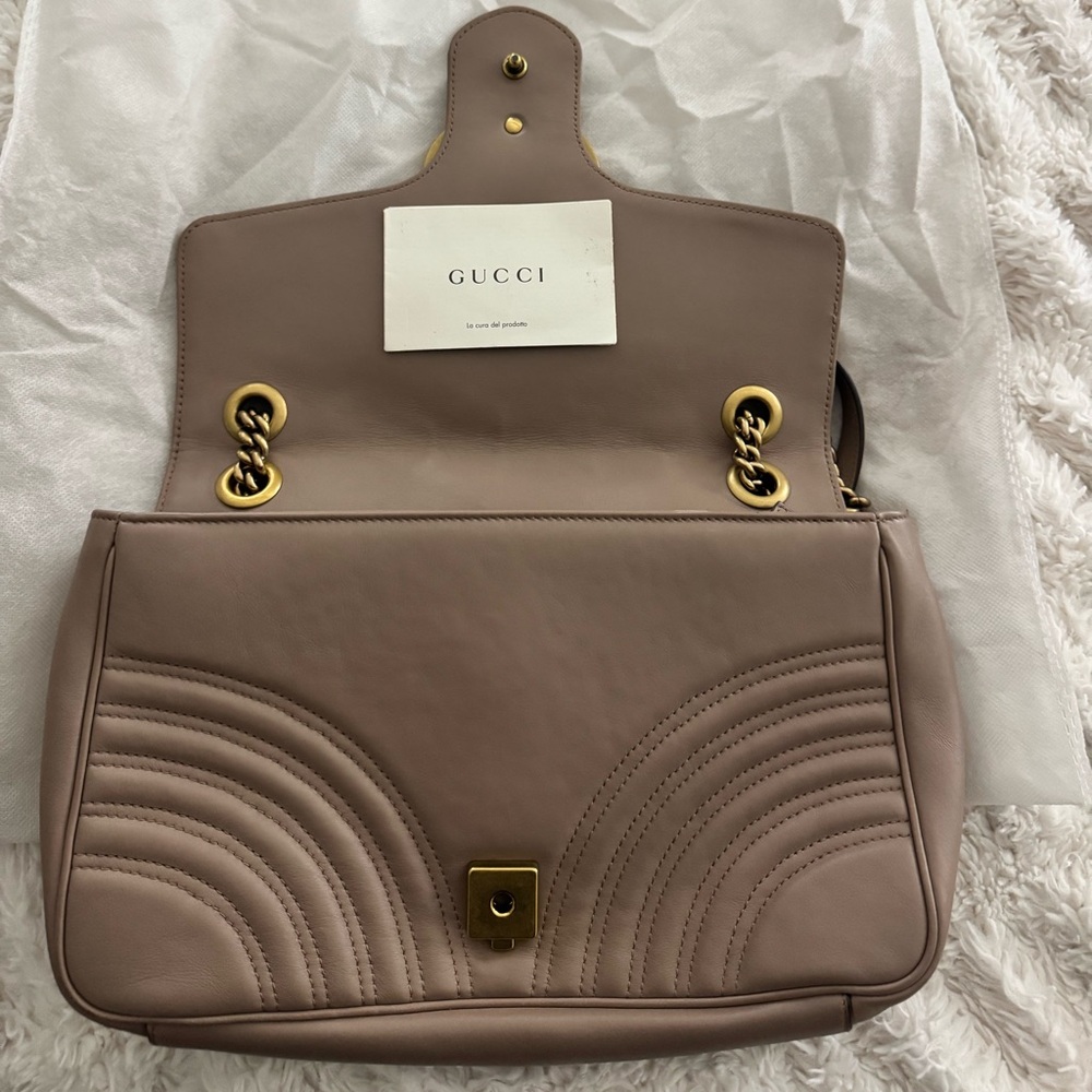 Gucci Tan Leather Marmont Shoulder Bag with Gold Chain - Picture 4 of 5